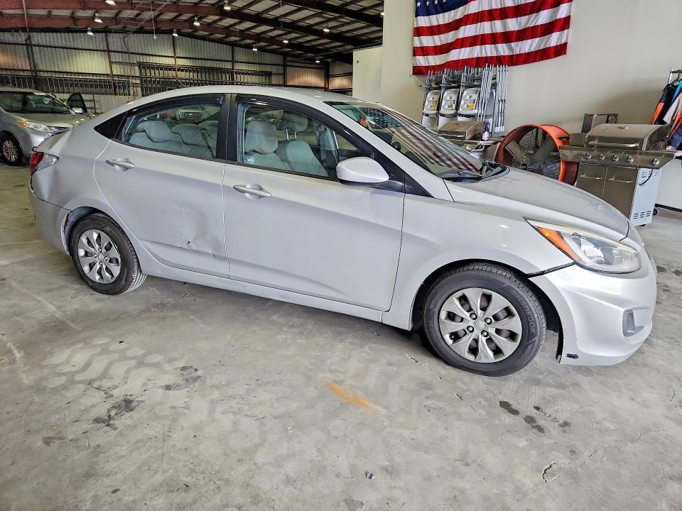 2015 HYUNDAI ACCENT GLS — Фото 4 из 12