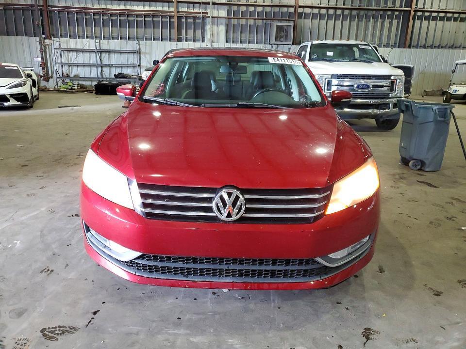 2015 VOLKSWAGEN PASSAT SE — Фото 5 из 13