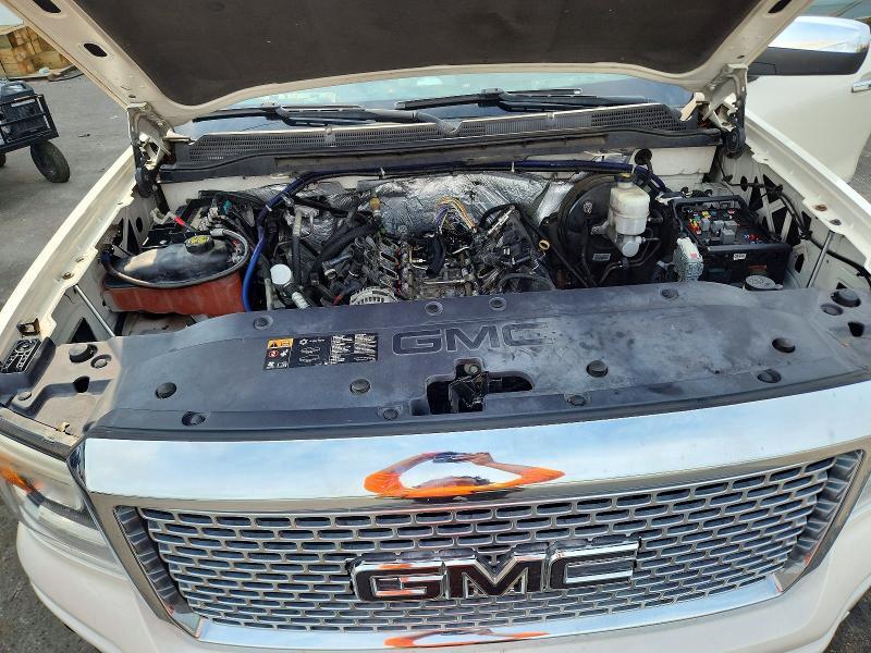 2015 GMC SIERRA K1500 DENALI — Фото 11 из 13