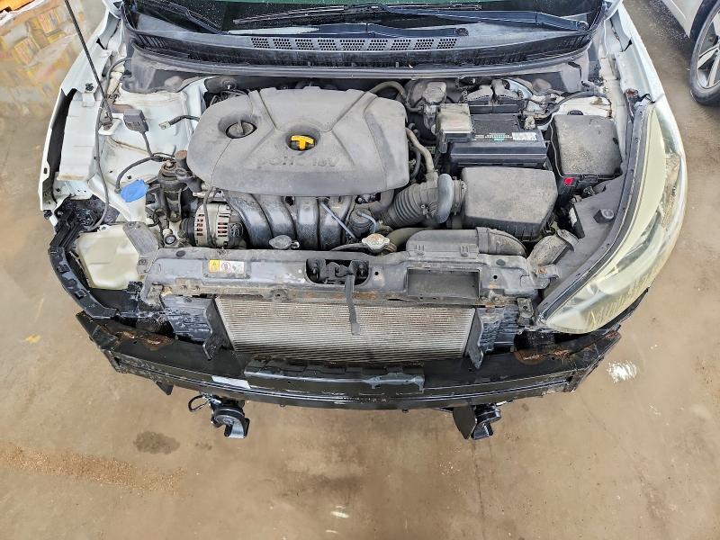 2015 HYUNDAI ELANTRA SE — Фото 11 из 13