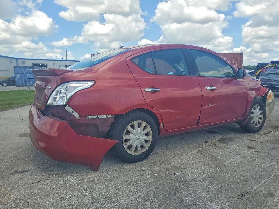 2014 NISSAN VERSA — Фото 3 из 13