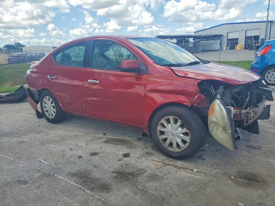 2014 NISSAN VERSA — Фото 4 из 13