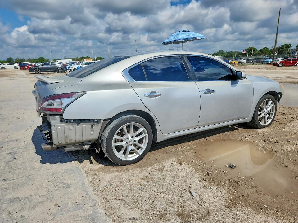 2014 NISSAN MAXIMA 3.5 S — Фото 3 из 13
