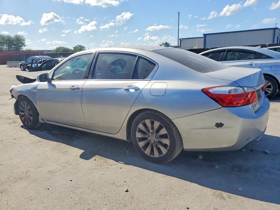 1HGCR2F80EA244505 2014 HONDA ACCORD photo no. 2