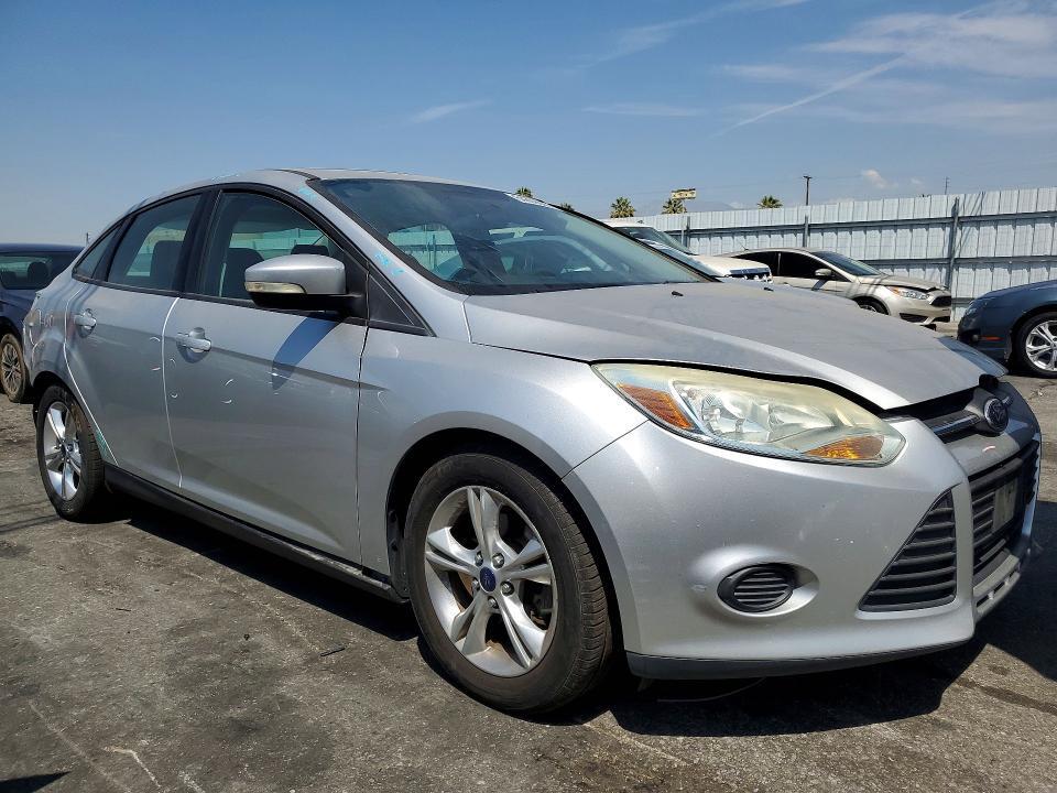 2014 FORD FOCUS SE — Фото 4 из 12