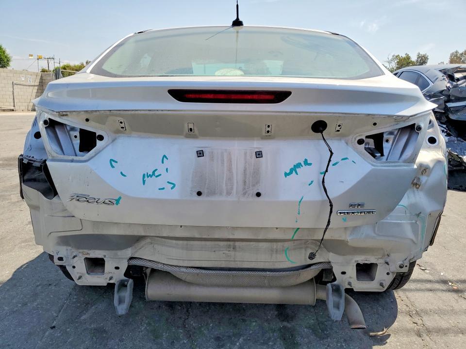 2014 FORD FOCUS SE — Фото 6 из 12