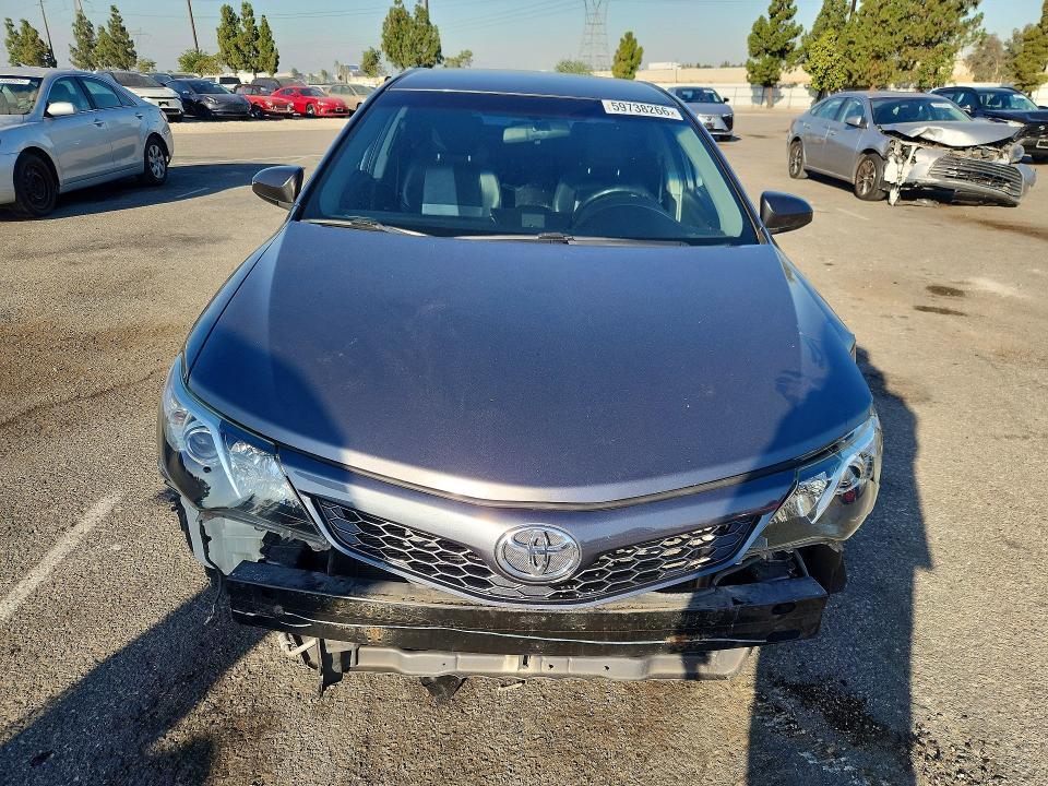 2014 TOYOTA CAMRY SE — Фото 5 из 13