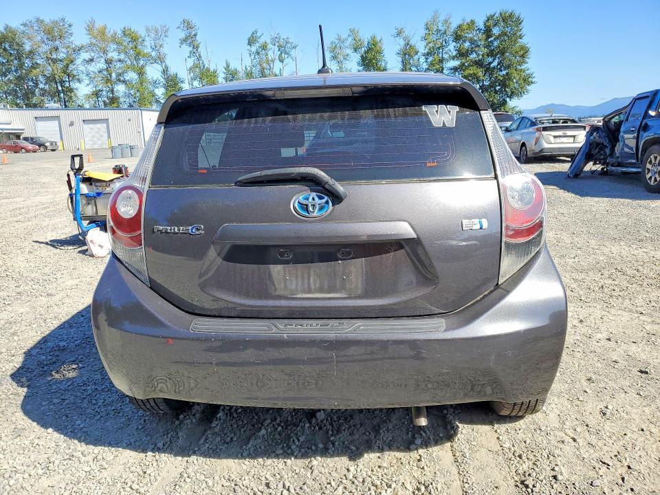 2013 TOYOTA PRIUS C FOUR — Фото 6 из 14