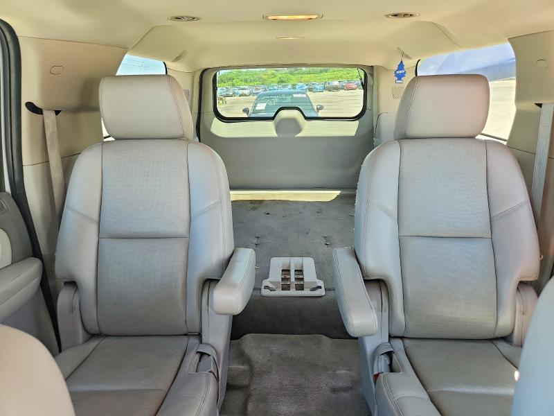 2013 CHEVROLET SUBURBAN K1500 LTZ — Фото 10 из 14