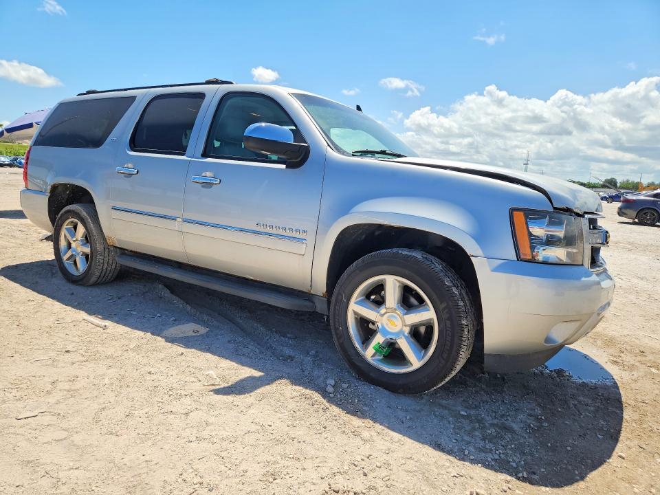 2013 CHEVROLET SUBURBAN K1500 LTZ — Фото 4 из 14