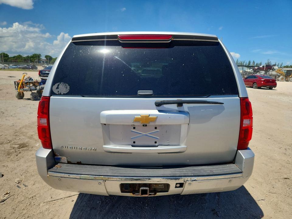 2013 CHEVROLET SUBURBAN K1500 LTZ — Фото 6 из 14
