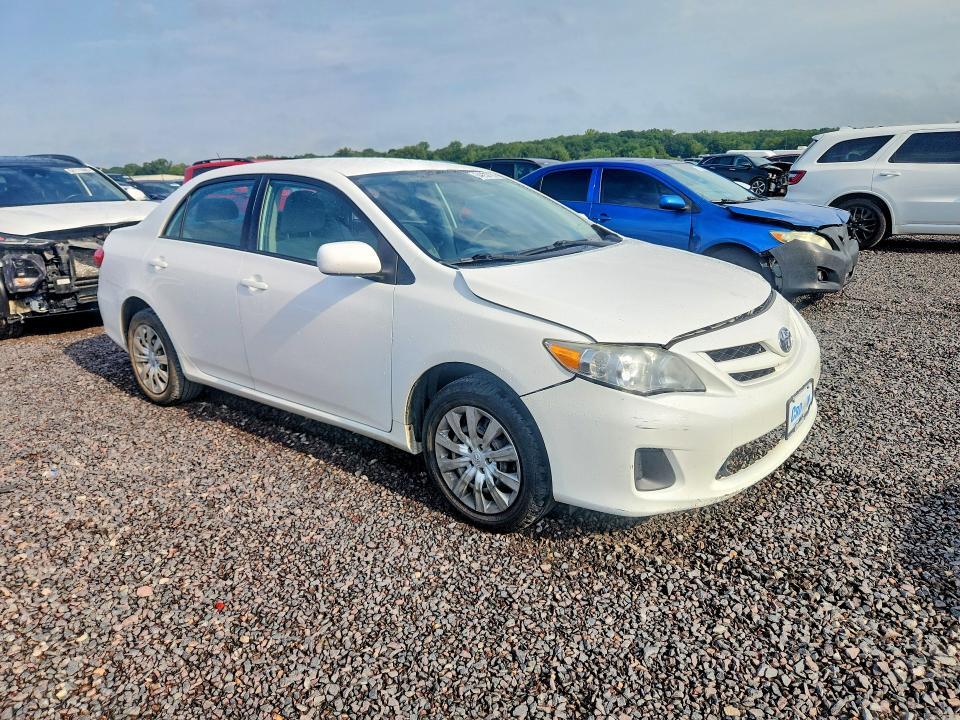 5YFBU4EE2CP066777 2012 TOYOTA COROLLA photo no. 4