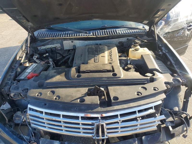 5LMJJ2J50BEJ01965 2011 LINCOLN NAVIGATOR photo no. 12