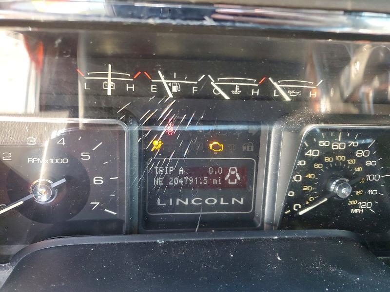 5LMJJ2J50BEJ01965 2011 LINCOLN NAVIGATOR photo no. 9