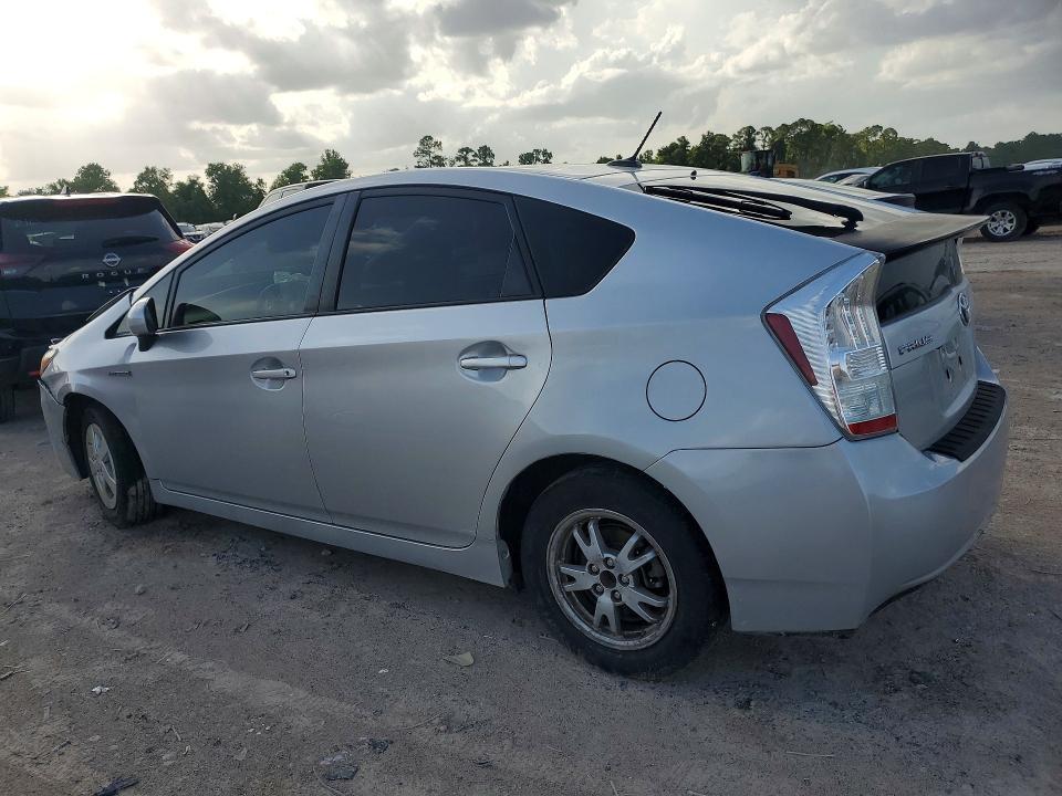 2011 TOYOTA PRIUS THREE — Фото 2 из 13
