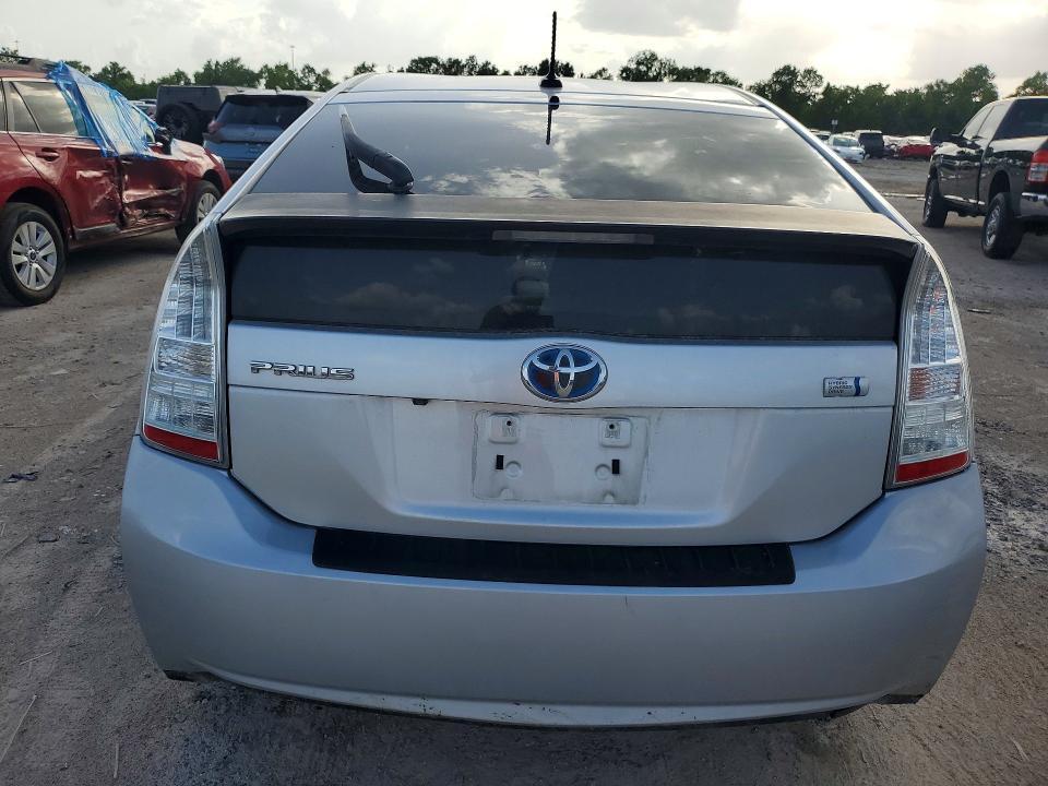 2011 TOYOTA PRIUS THREE — Фото 6 из 13