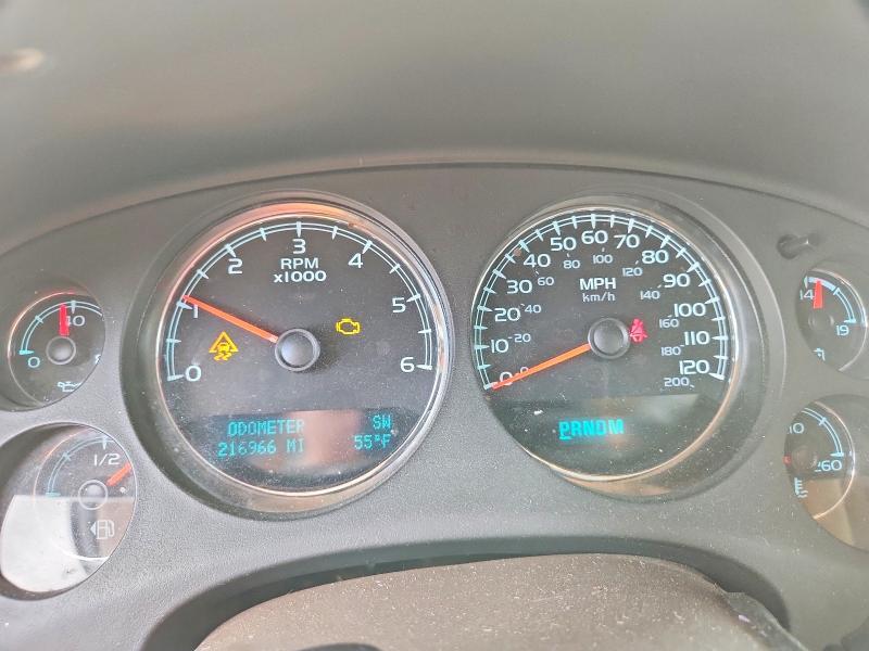 2011 GMC YUKON XL C1500 SLT — Фото 9 из 13