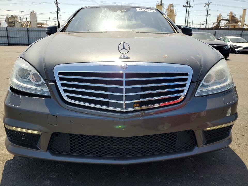 2011 MERCEDES-BENZ S 63 AMG — Фото 5 из 12