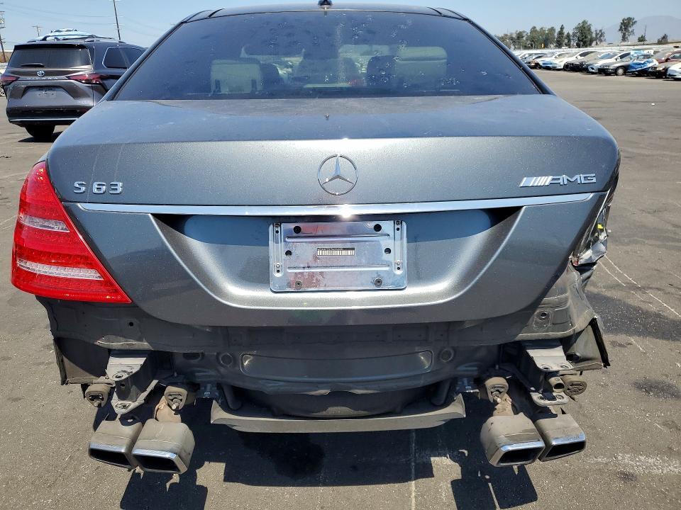 2011 MERCEDES-BENZ S 63 AMG — Фото 6 из 12