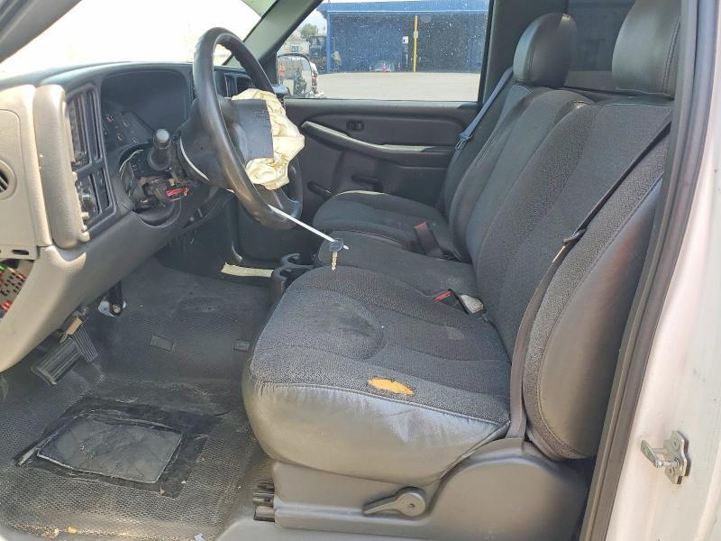 2004 CHEVROLET SILVERADO C1500 — Фото 7 из 12