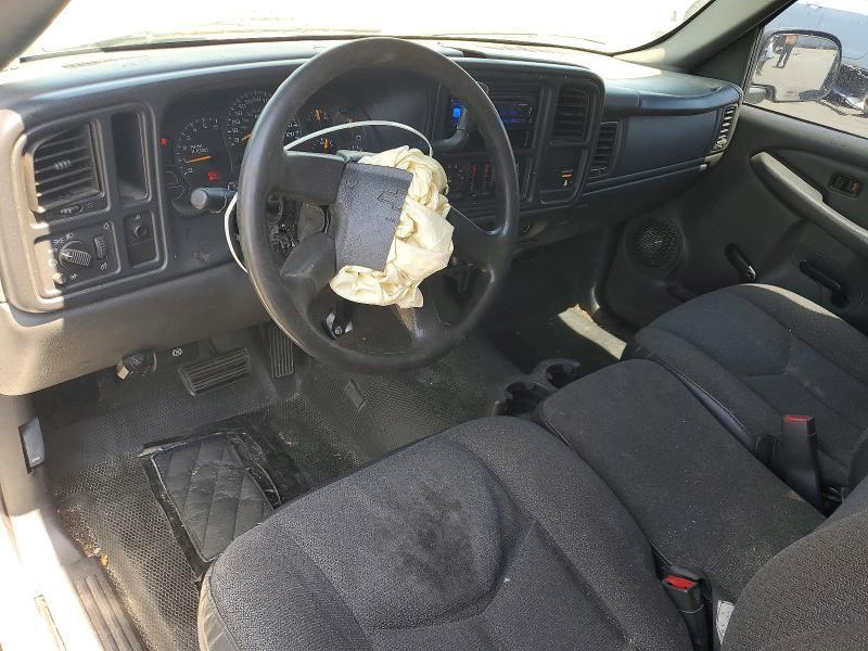 2004 CHEVROLET SILVERADO C1500 — Фото 8 из 12