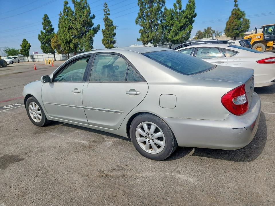 2002 TOYOTA CAMRY XLE V6 — Фото 2 из 12