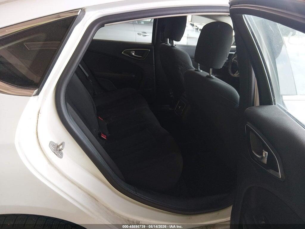 1C3CCCAB4GN142911 2016 CHRYSLER 200 photo no. 8