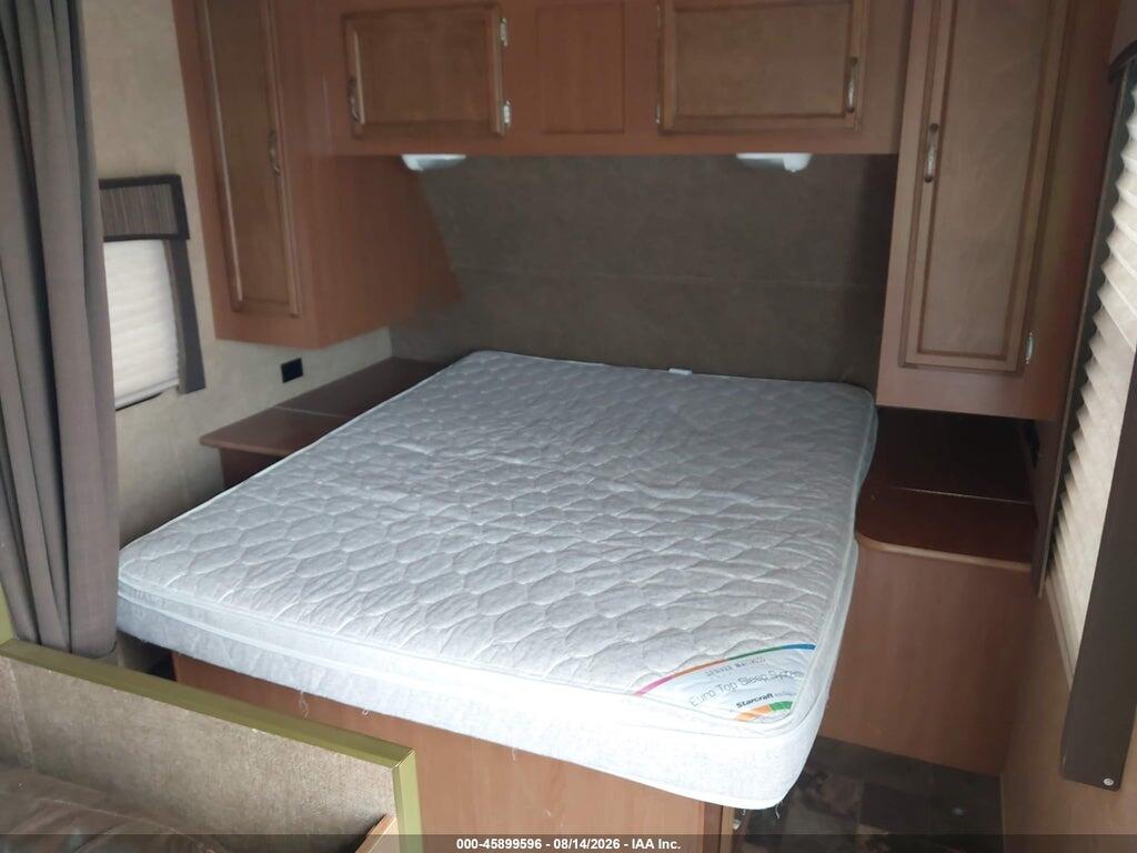 1SABS0BM8E28E5098 2014 STARCRAFT RV COMPANY AUTUMN photo no. 5
