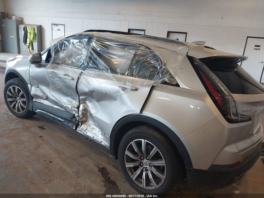 1GYFZER41KF139339 2019 CADILLAC XT4 photo no. 3