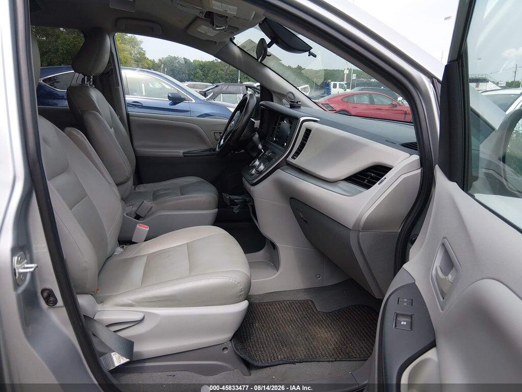 5TDZZ3DC6LS079386 2020 TOYOTA SIENNA photo no. 5