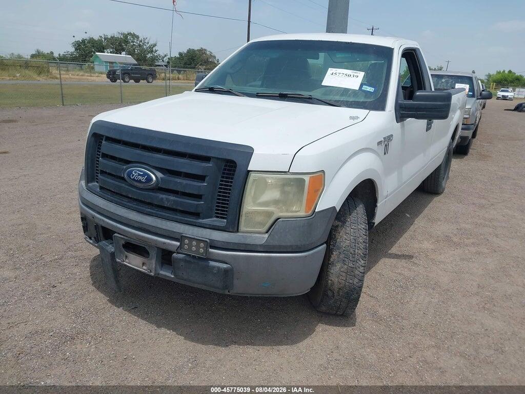 1FTMF1CM9BKD70634 2011 FORD F-150 photo no. 2