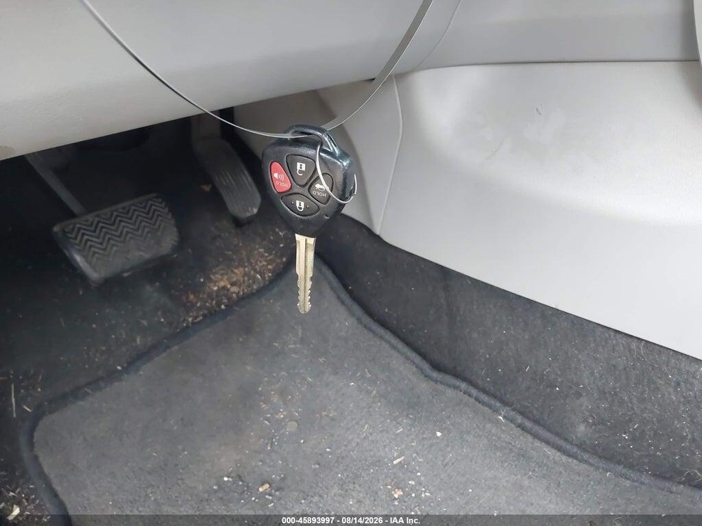 2T1BU4EE4BC561092 2011 TOYOTA COROLLA photo no. 11