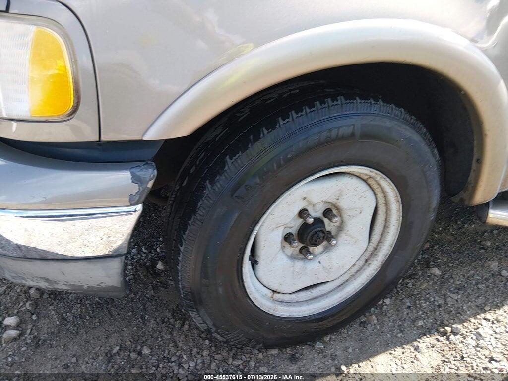 1FTRW07LX2KD94653 2002 FORD F-150 photo no. 6