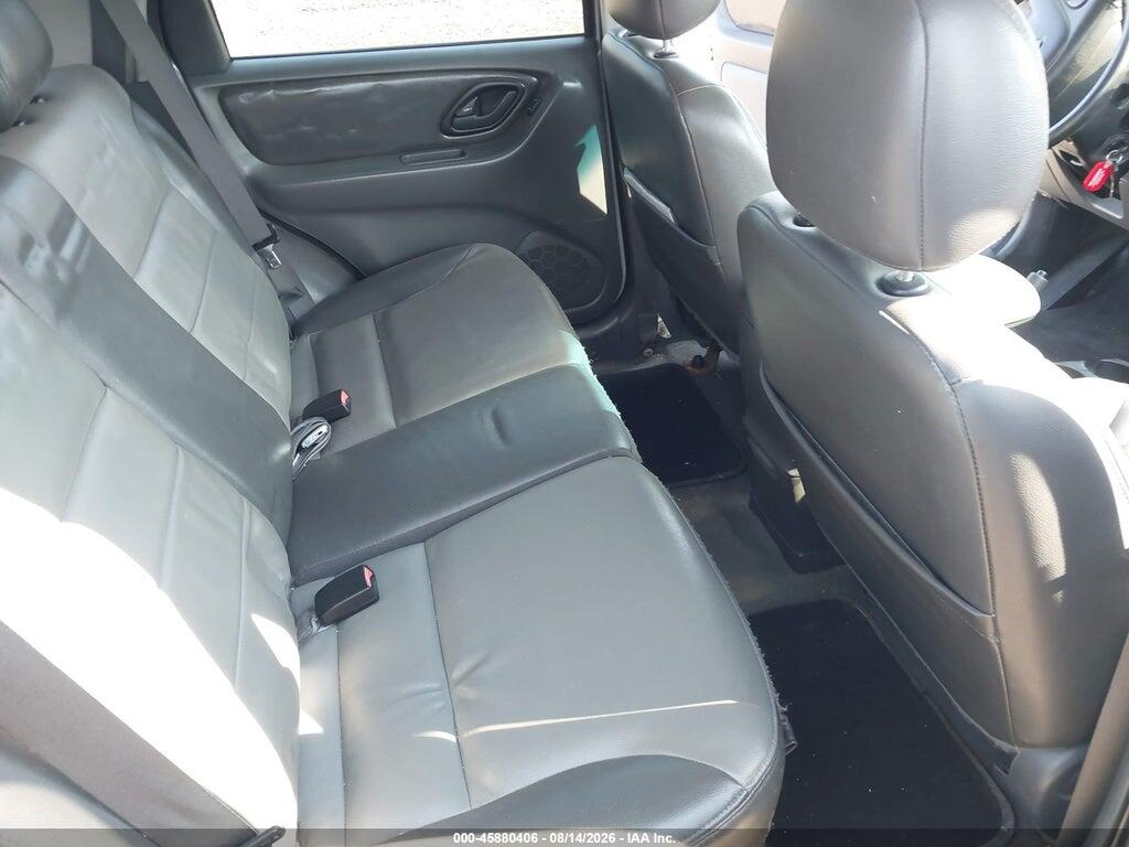 1FMYU93164KB06099 2004 FORD ESCAPE photo no. 8