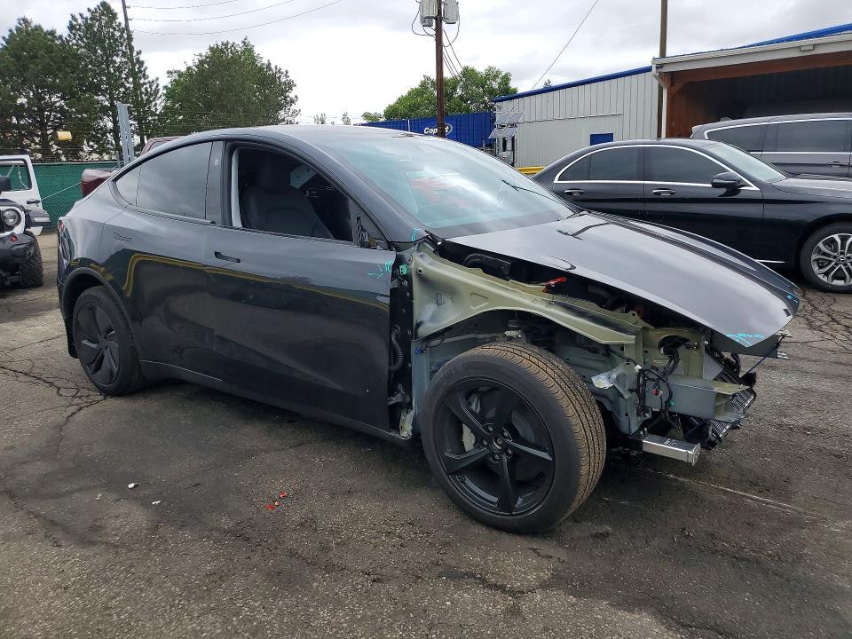 7SAYGDEE6TF536566 2026 TESLA MODEL Y photo no. 4