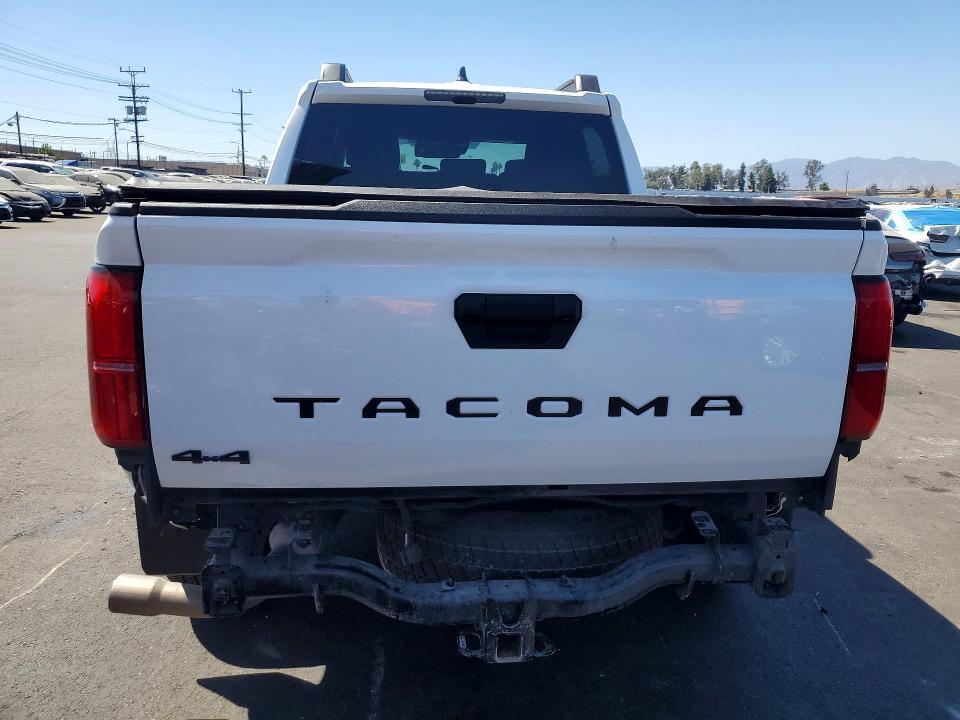 2025 TOYOTA TACOMA TRD SPORT — Фото 6 из 12