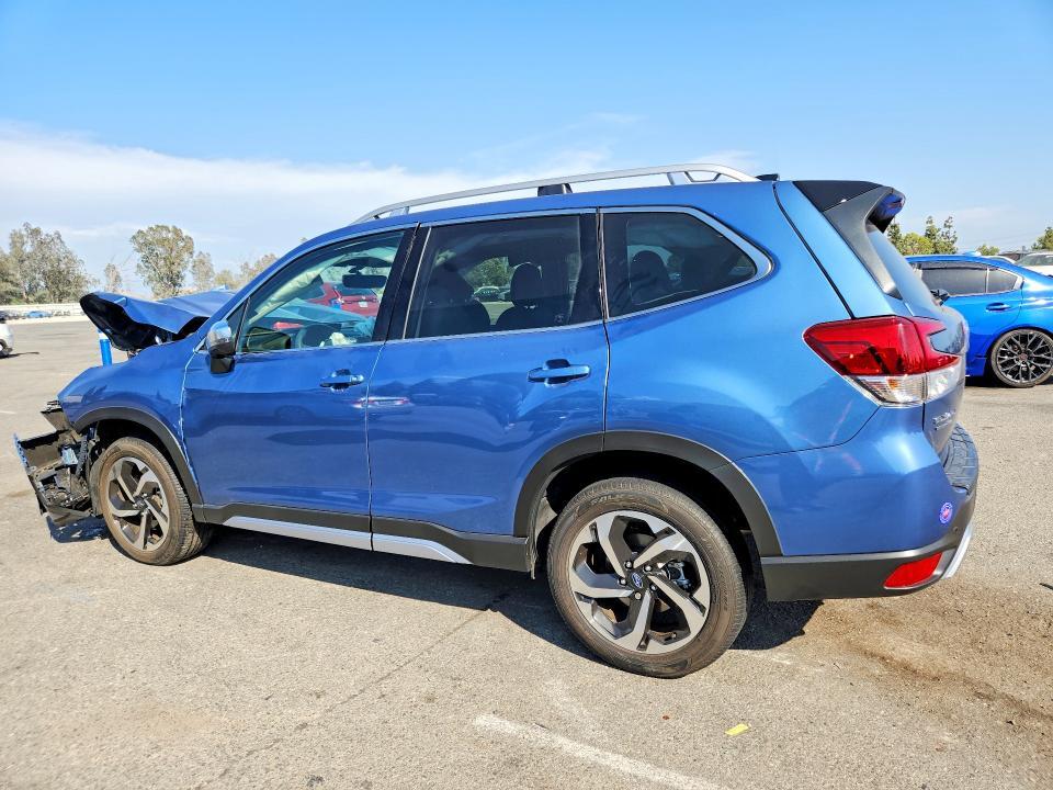2024 SUBARU FORESTER TOURING — Фото 2 из 13