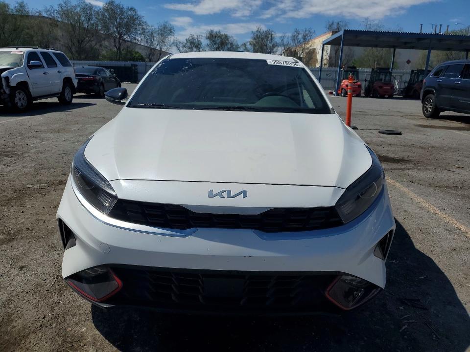 2023 KIA FORTE GT LINE — Фото 5 из 13