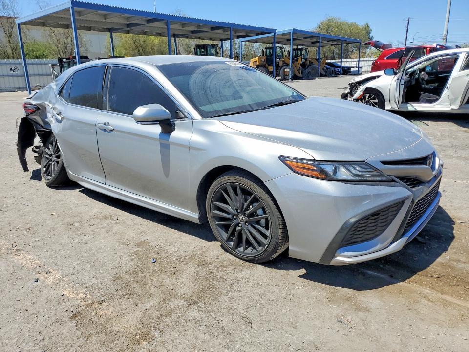 2023 TOYOTA CAMRY XSE — Фото 4 из 12