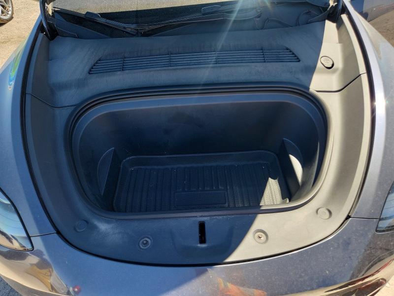 2022 TESLA MODEL Y — Фото 11 из 13