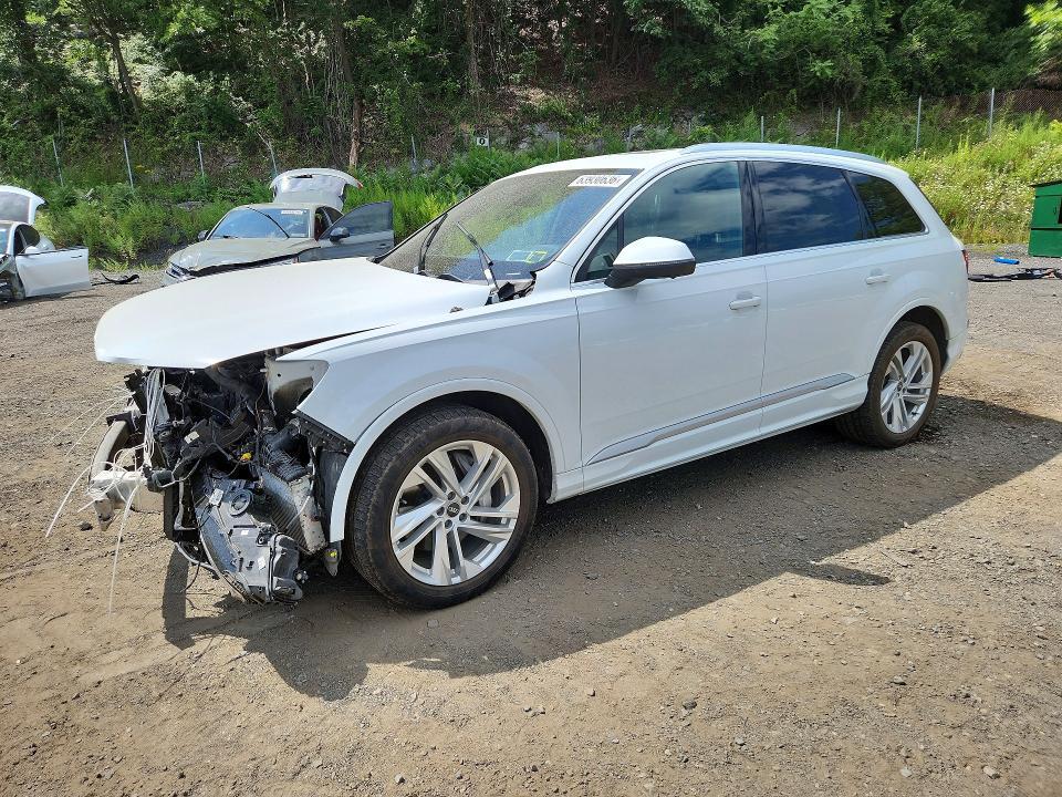 2021 AUDI Q7 WA1LXAF73MD036969