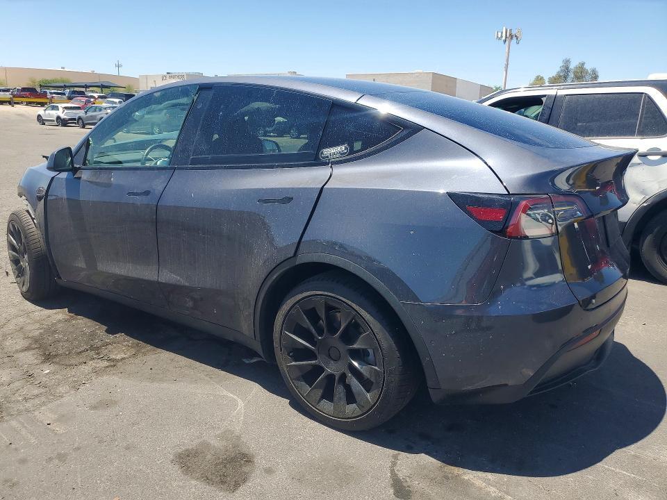 2021 TESLA MODEL Y — Фото 2 из 12
