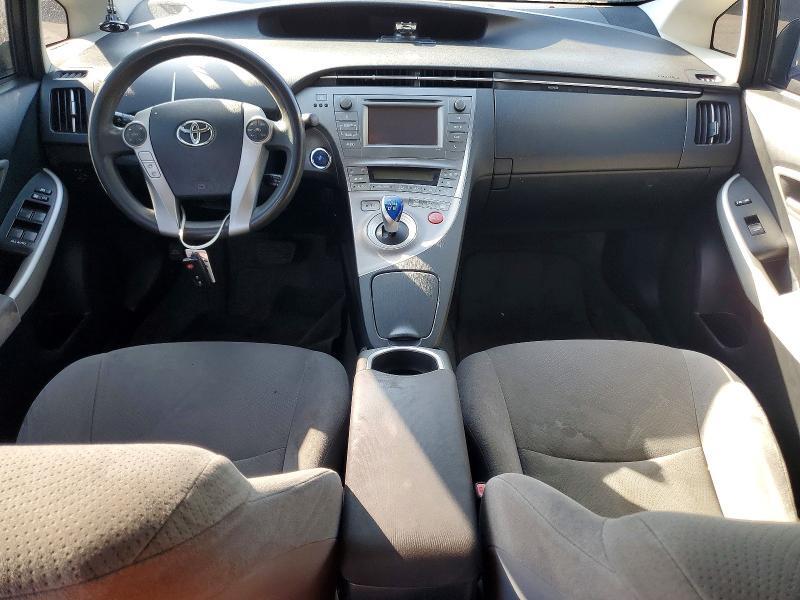 2014 TOYOTA PRIUS TWO — Фото 8 из 12