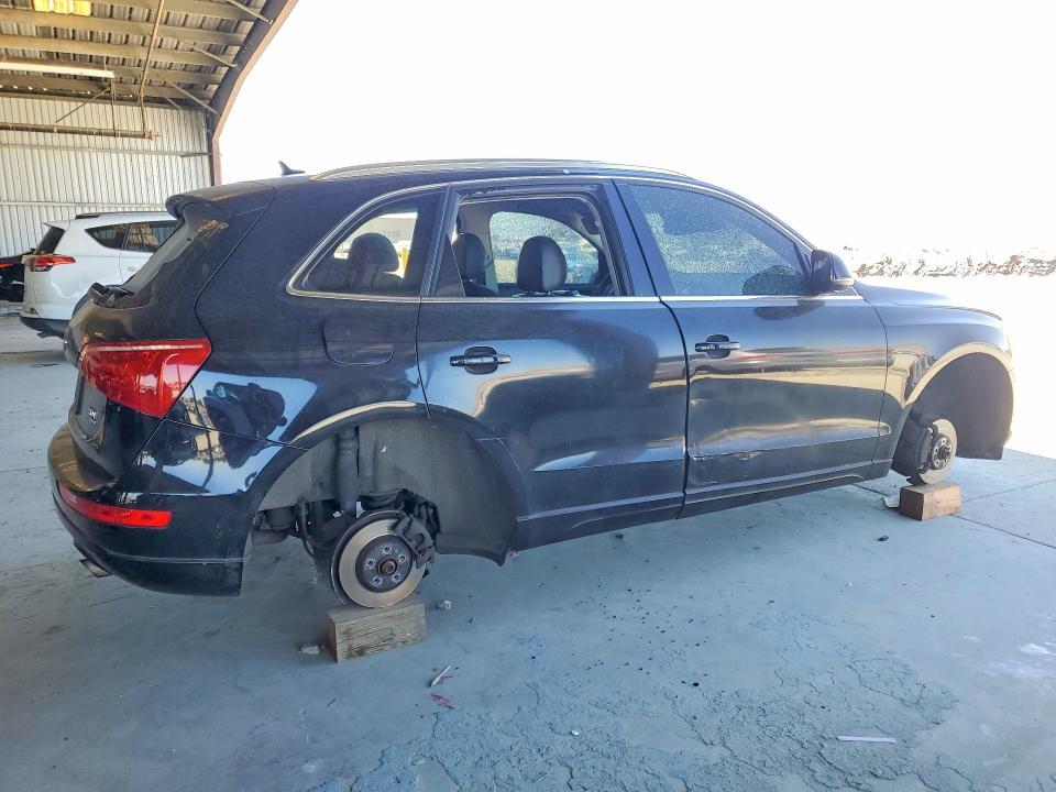 2011 AUDI Q5 PREMIUM — Фото 3 из 13
