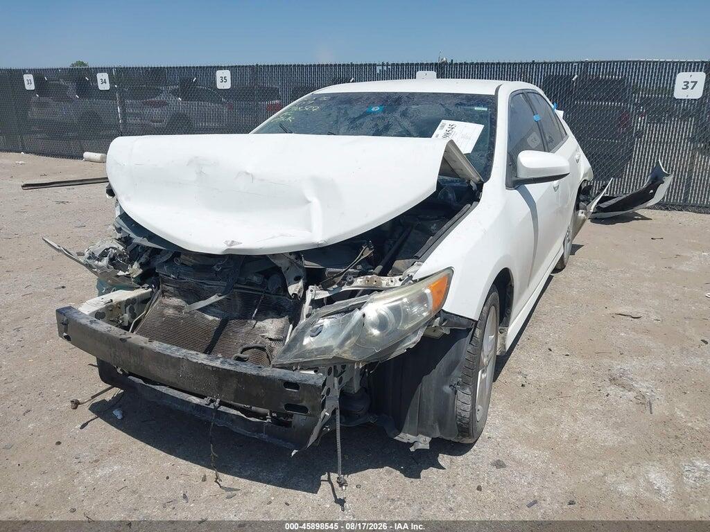 4T1BF1FK4EU759672 2014 TOYOTA CAMRY photo no. 2
