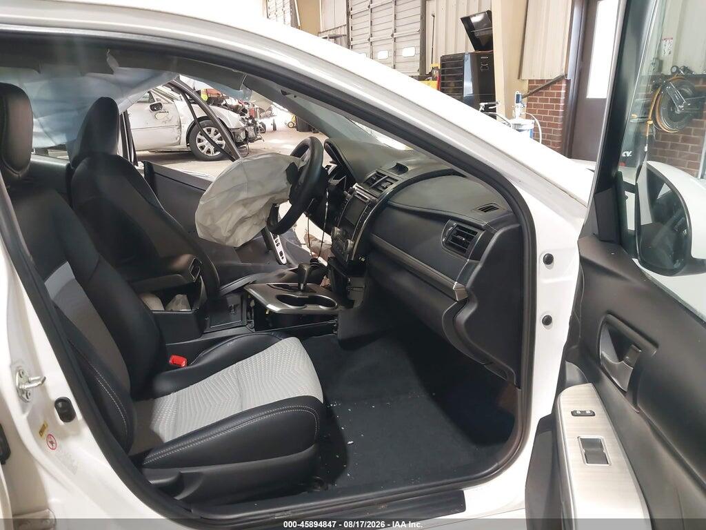 4T1BF1FK5EU315068 2014 TOYOTA CAMRY photo no. 5