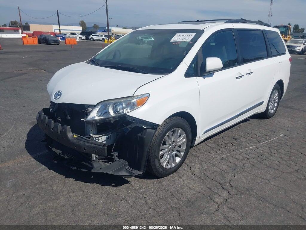 5TDYK3DC6ES466362 2014 TOYOTA SIENNA photo no. 2