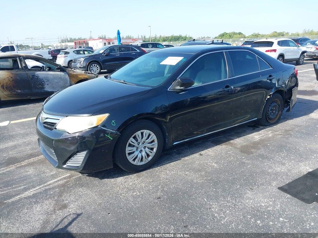 4T1BF1FK0EU425915 2014 TOYOTA CAMRY photo no. 2