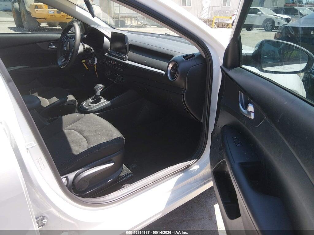 3KPF24AD7KE093199 2019 KIA FORTE photo no. 5