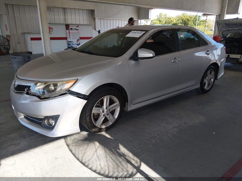 4T1BF1FK0EU430233 2014 TOYOTA CAMRY photo no. 2
